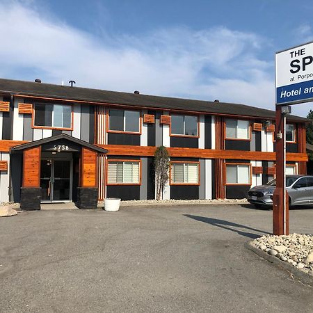 The Spot At Porpoise Bay Motel Sechelt Exterior photo